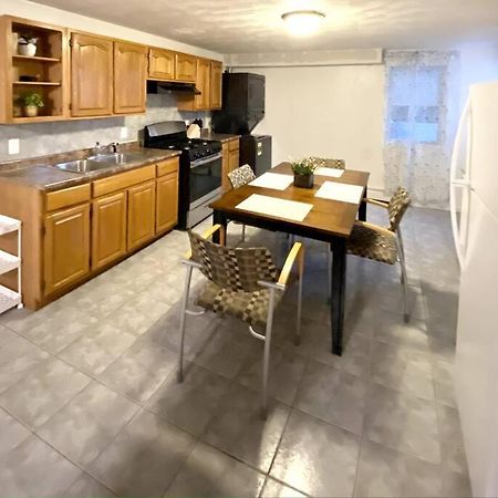 Glorious Suite Near Downtown With Washer/Dryer Gloucester Kültér fotó